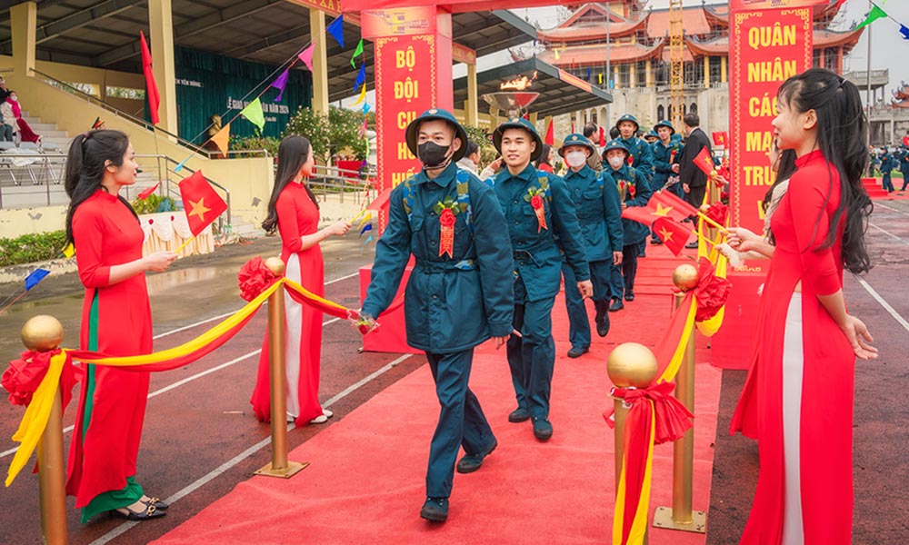 Vinh quang là người chiến sỹ